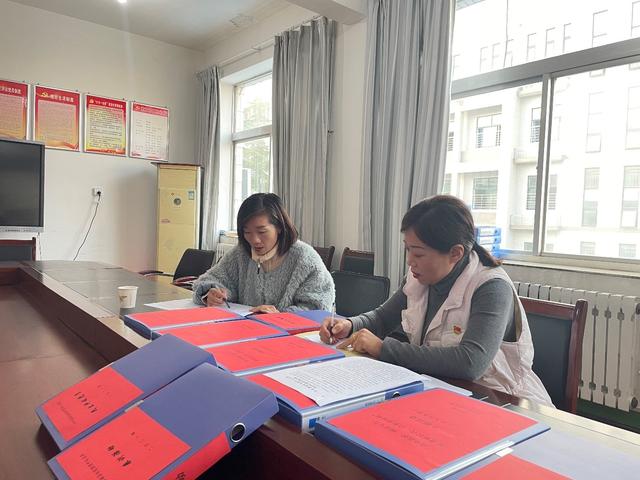 蒲城縣教育局三舉措推進基層黨組織標準化建設全面過硬
