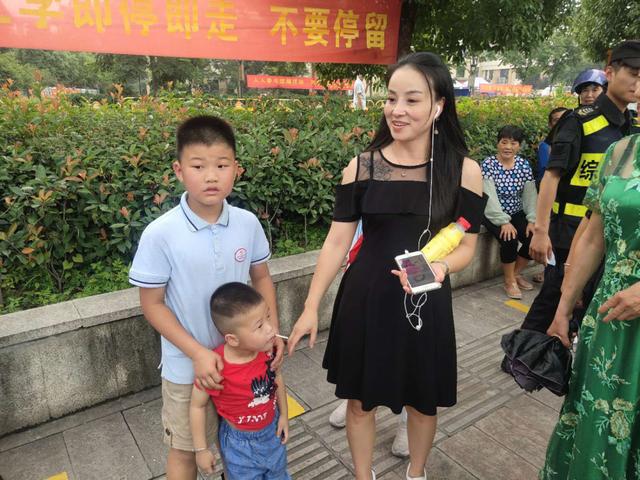 黨建視窗 - 小小微信群，連接你我他，城市管理共參與~