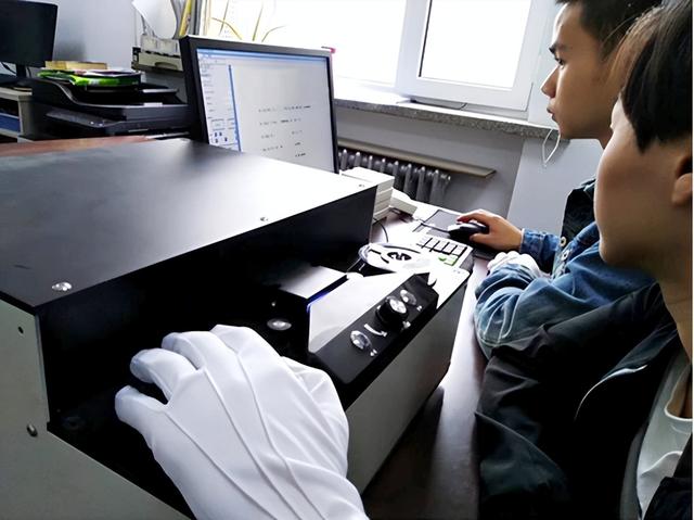 【我們這十年】存史資教新時代 服務(wù)育人新征程——黨的十八大以來學(xué)校檔案工作綜述