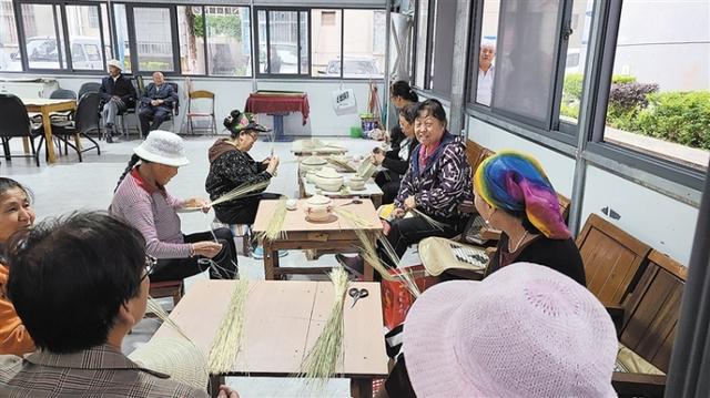 打造黨建引領基層治理新格局——黨的十八大以來陸良縣加強基層黨組織建設紀實