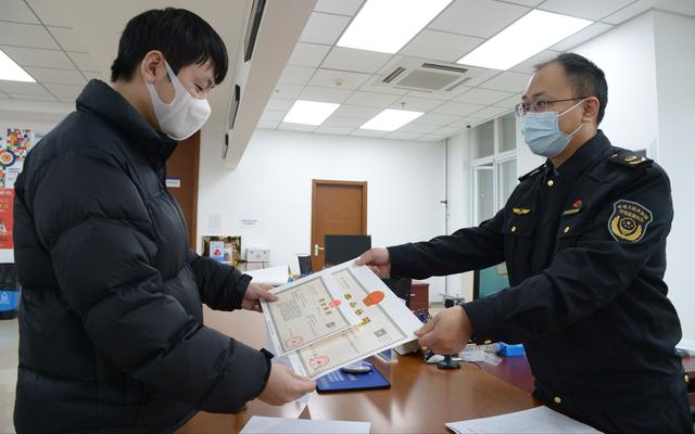 為流動黨員建活動陣地，副中心“小個專”黨建工作指導站全覆蓋