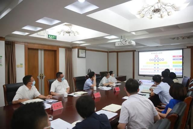 【自身建設(shè)】區(qū)委組織部三舉措加強部機關(guān)黨支部建設(shè)（加強機關(guān)黨組織建設(shè)的措施）