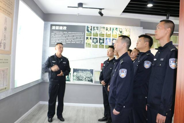 四大理念、四根支柱、五道脊梁 淺談新時(shí)代基層公安黨建工作的路徑和方法