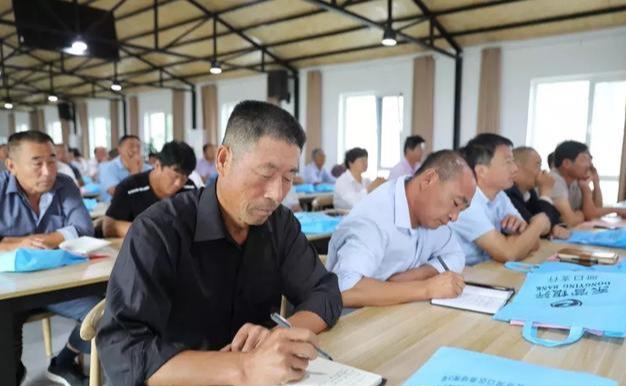 “黨建惠民生 中秋送佳禮”駐河口區(qū)新戶鎮(zhèn)鄉(xiāng)村振興服務(wù)隊(duì)共建同慶月系列活動(dòng)正式啟動(dòng)
