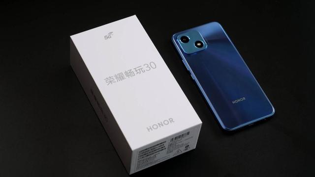 榮耀暢玩30體驗：5G+大內存+長續航，高品質千元手機一步到位（榮耀暢玩30怎么樣）