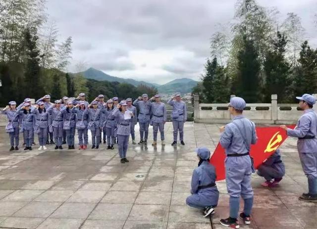 “新新”向黨②丨如何當好非公企業黨組織書記？——榕基軟件黨委書記張莉踐行“抓四點一面”工作法