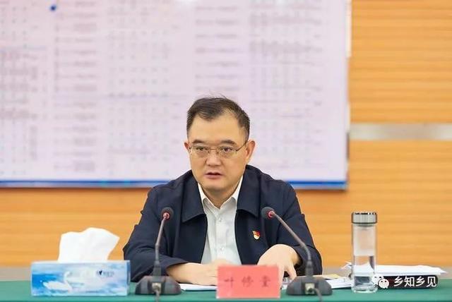 村黨組織書記要做到“四個心中有”，當好“四種人”（村書記四個一是什么）