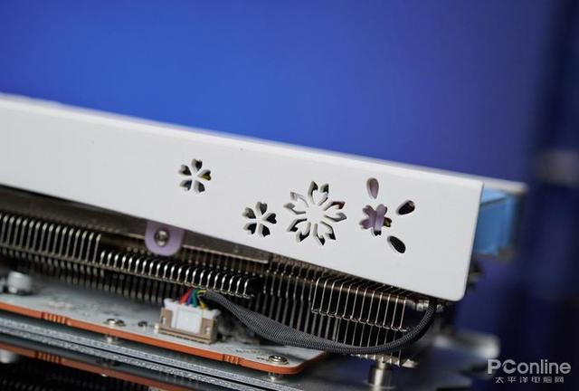 盈通RX6800 XT櫻瞳花嫁評測：淡雅芬芳，自帶仙「香」
