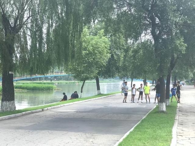朝鮮懷舊之旅：這些樸實的場景在國內(nèi)已見不到了（朝鮮旅游 視頻）