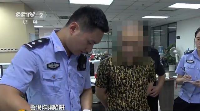 網絡算命改運 這些“大師”不一般，算命是靠模板的（網絡上的算命改運可以信嗎）