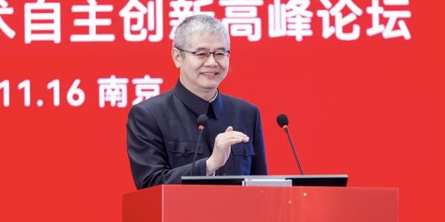 校企融合發(fā)力信息技術(shù)自主創(chuàng)新，“百芯計(jì)劃基地”正式啟動(dòng)（百芯集團(tuán)）