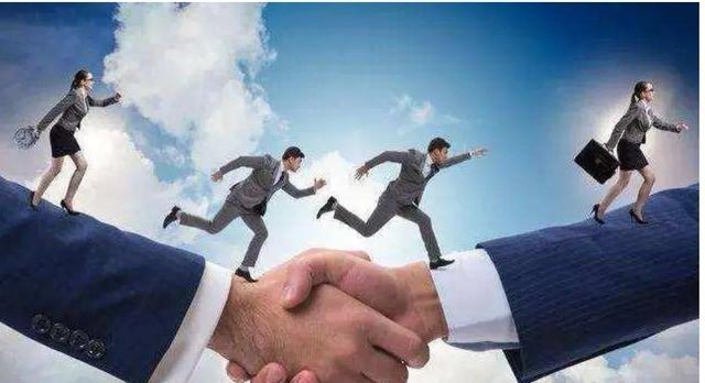 國有重點大型企業監事會主席是什么級別的崗位？