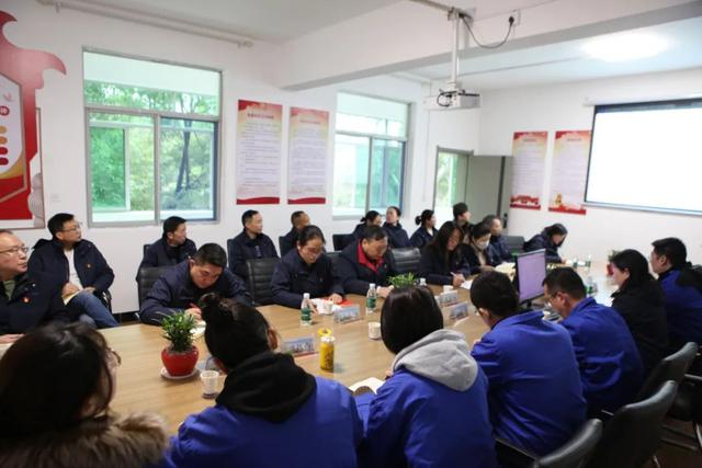聚焦產業鏈協同黨建共建促發展——凱龍股份特化等黨支部與中石化地球物理有限公司生產支持中心物資管理中心黨支部聯合開展黨日活動