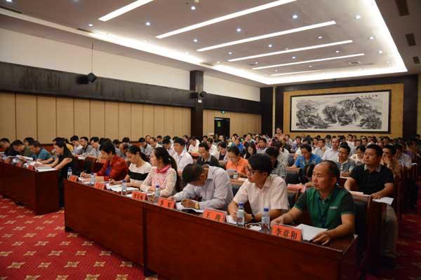 黔東南州2014年基層黨建工作現(xiàn)場(chǎng)調(diào)度會(huì)在鎮(zhèn)遠(yuǎn)召開(kāi)（黔東南州黨建網(wǎng)）