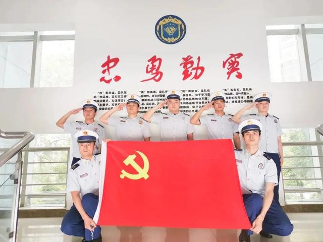 建鄴消防以“四個紅門”建設打造黨建工作品牌（消防四個建設是指什么）