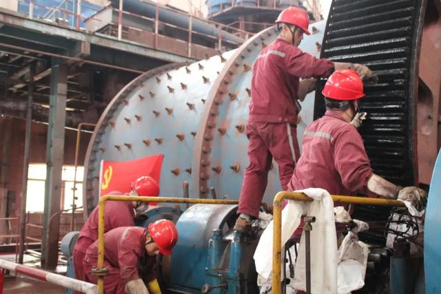 黨的十八大以來國(guó)有企業(yè)黨建工作綜述：為做強(qiáng)做優(yōu)做大國(guó)有企業(yè)提供根本動(dòng)力和堅(jiān)強(qiáng)保證
