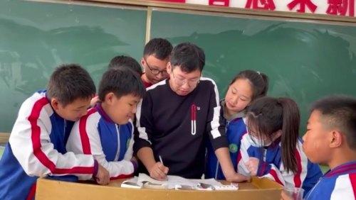 師徒攜手向新而行！光明中學(xué)第一黨支部落實(shí)“雙減”在行動(dòng)（光明中學(xué)領(lǐng)導(dǎo)）