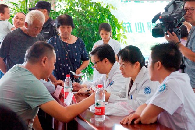 黨群共建，資源共享，同質服務，平湖一院：探索醫共體模式下的診療新路徑