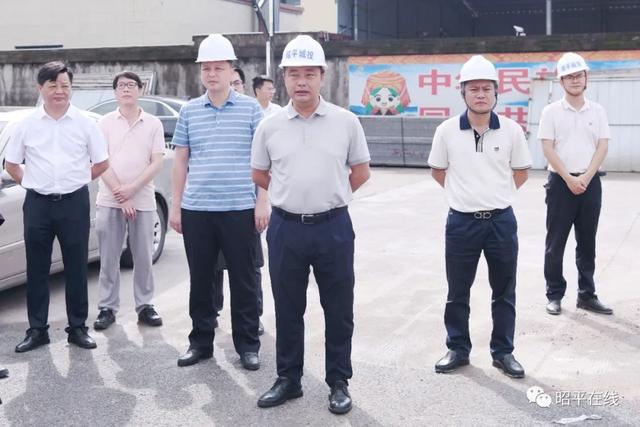 壓實責(zé)任 跟進(jìn)落實 全力加快項目建設(shè)進(jìn)度（強化項目監(jiān)管,壓緊壓實責(zé)任）