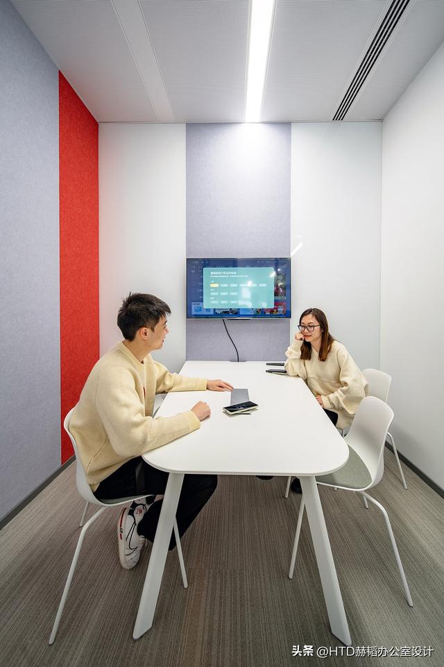 赫韜項目｜灰白極簡，優寧維Univ上海營銷中心設計裝修（優寧維公司官網）