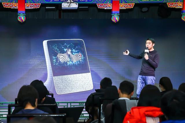 2020最強爆品！小度智能屏X8上手，顏值與實力雙全（小度智能屏x8介紹）