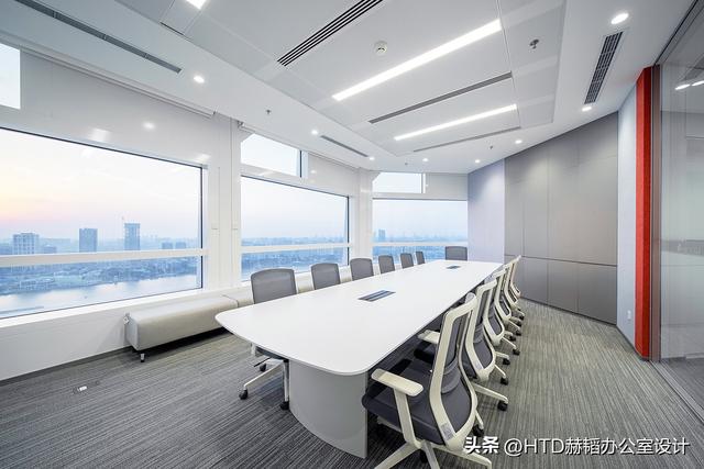 赫韜項目｜灰白極簡，優寧維Univ上海營銷中心設計裝修（優寧維公司官網）