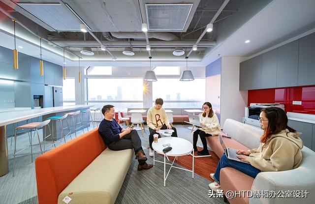 赫韜項目｜灰白極簡，優寧維Univ上海營銷中心設計裝修（優寧維公司官網）