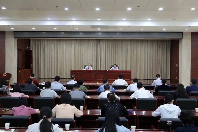 深入學習全面從嚴治黨，深刻領悟嚴管就是厚愛（全面從嚴治黨要深刻認識到）