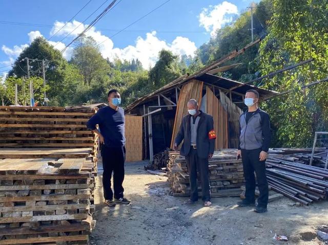 知責于心 擔責于身 履責于行 戶撒鄉探索強邊固防新模式