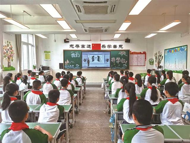 璧山 以“璧生扣子課程” 創(chuàng)新“大思政課”的打開方式