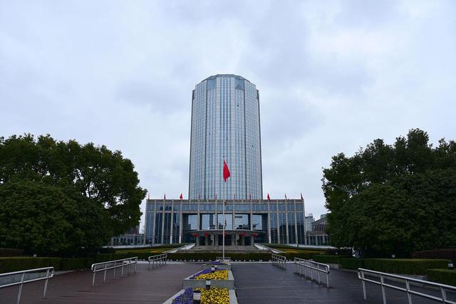 為什么越來越多的部門實行“垂直管理”？有好處也有弊端（垂直管理部門好不好）