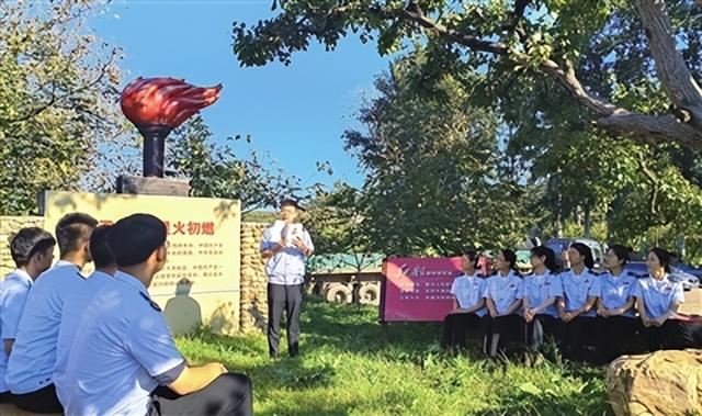 把牢“圍繞中心 建設隊伍 服務群眾”職責定位 以高質量機關黨建服務保障高質量發展