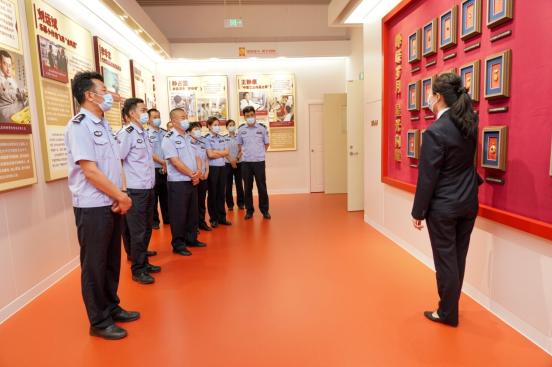 公安交管部門扎實開展黨建聯建活動共建安全文明交通環境（黨建 交警）