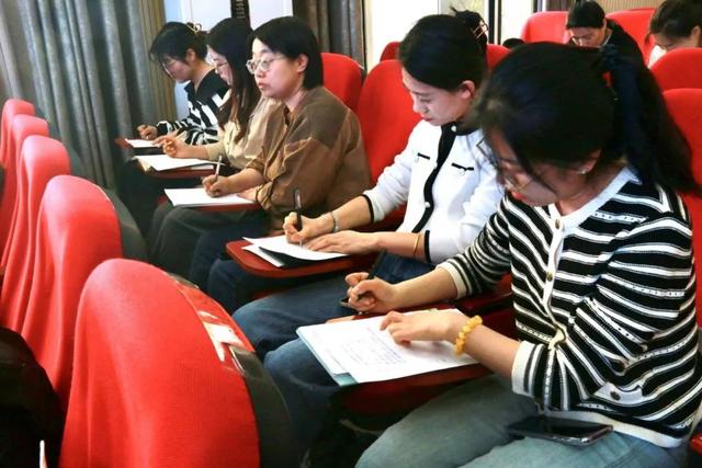 【黨建引領 思政鑄魂】立足常規抓管理 關注細節促成長——大學路小學教育集團班主任經驗分享活動