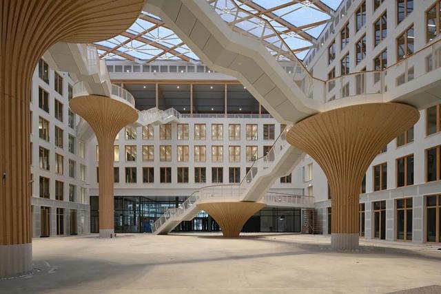 案例鑒賞 - 新建辦公樓建筑設(shè)計(jì)節(jié)選（辦公樓建造）