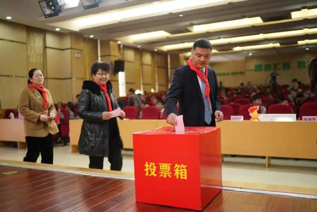 共青團改革 -“四位一體”構建基層黨建帶團建、隊建工作格局（團組織堅持黨建設帶團建）