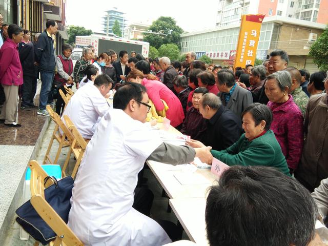 勉縣：抓好四端，強(qiáng)化社區(qū)物業(yè)黨建聯(lián)建（加強(qiáng)社區(qū)物業(yè)黨建聯(lián)建）