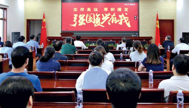 加強區屬國有企業黨建規范化建設的實踐與思考（強化國有企業黨建工作）