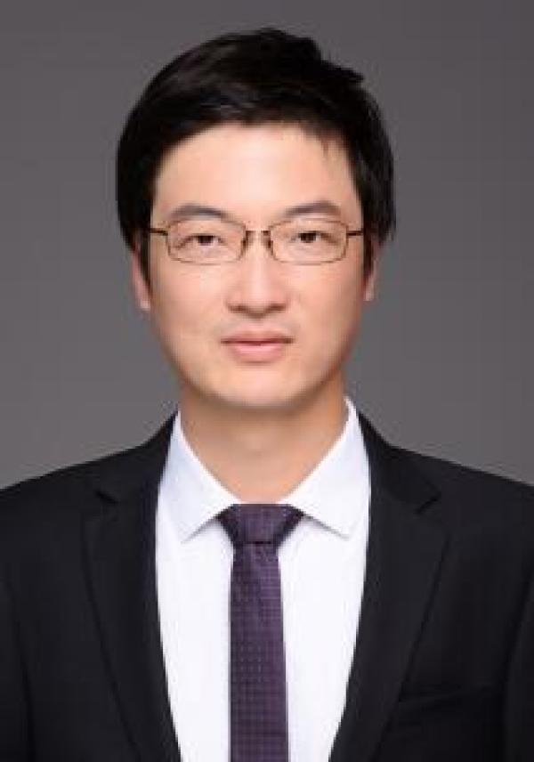 深研固態(tài)鋰電池 創(chuàng)新能源報(bào)祖國——上海屹鋰新能源科技有限公司董事長(zhǎng)張希