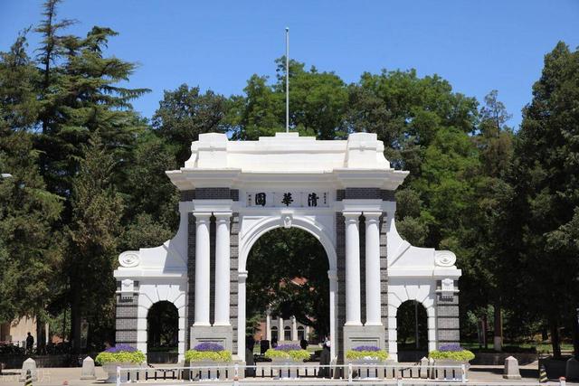 校友會(huì)2023中國(guó)人民大學(xué)專(zhuān)業(yè)排名，法學(xué)、金融學(xué)33個(gè)專(zhuān)業(yè)A++（中國(guó)人民大學(xué)專(zhuān)業(yè)排名 最好的專(zhuān)業(yè)有哪些）