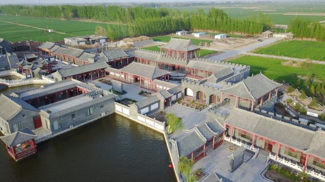 河北曲周官方回應“袁府”一事：此項目存在未批先建、違法占地、違規建設問題