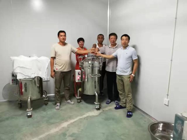 劉文海：播下“科技種”，精準扶貧數萬戶（劉文海案）