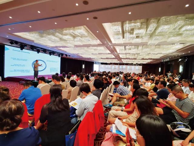 留學中介：付費實習和科研，我看不下去了（留學費用中介）