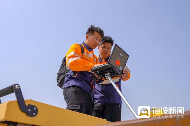 景深丨為了濟鄭高鐵更平順，這些作業工具功不可沒（鄭濟高鐵鋪軌情況）