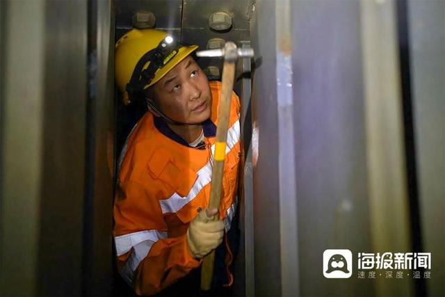 景深丨為了濟鄭高鐵更平順，這些作業工具功不可沒（鄭濟高鐵鋪軌情況）