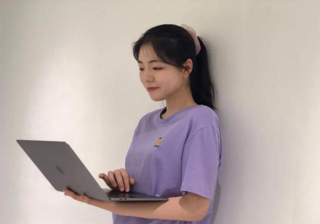 現(xiàn)在還有人認(rèn)為，女孩子不能做編程？（現(xiàn)在還有人認(rèn)為,女孩子不能做編程嗎）