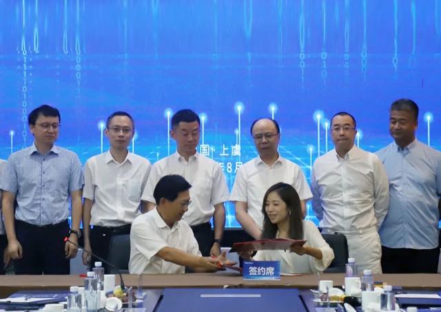 浙江紹興“80后”姑娘：控制36家企業，一年進賬430.458億（紹興企業多嗎）