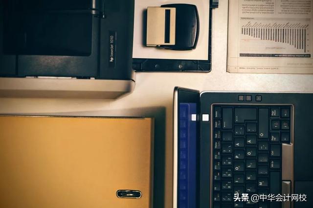 2000元打印機計入“管理費用”還是“固定資產(chǎn)”？今天統(tǒng)一回復（2000元打印機計入“管理費用”還是“固定資產(chǎn)”-）