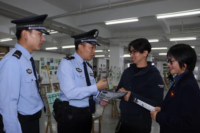 法治“楓警”｜屏南縣公安局雙溪派出所：“5A+”黨建品牌引領(lǐng) 助推“楓橋”暖警務模式