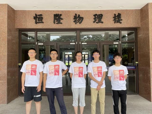 本科生如何開啟科研之路？復旦標兵們這樣做→（本科生如何搞科研）